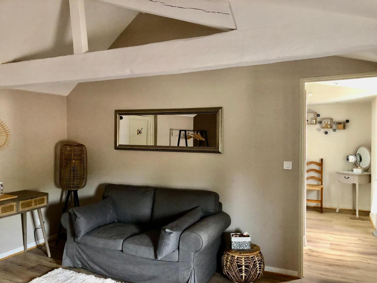 Le Numero 15 Saint-Seurin-sur-l'Isle ภายนอก รูปภาพ