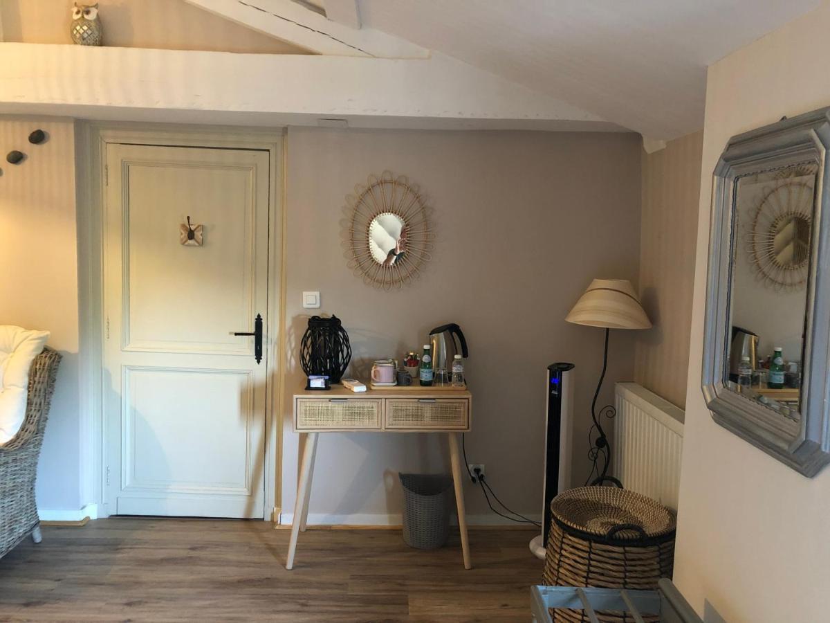Le Numero 15 Saint-Seurin-sur-l'Isle ภายนอก รูปภาพ