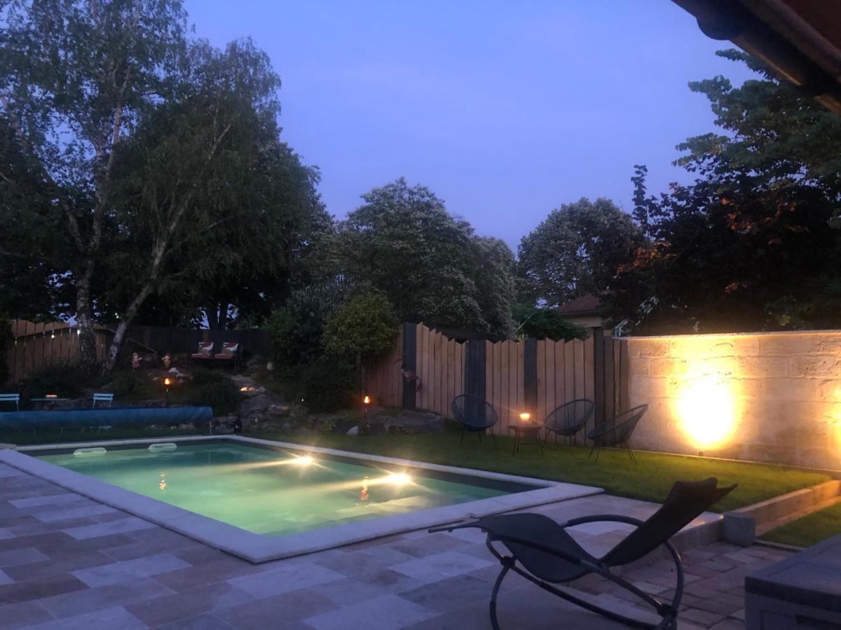 Le Numero 15 Saint-Seurin-sur-l'Isle ภายนอก รูปภาพ