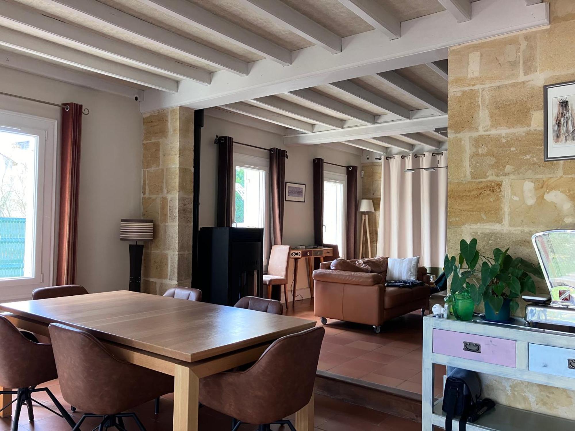 Le Numero 15 Saint-Seurin-sur-l'Isle ภายนอก รูปภาพ